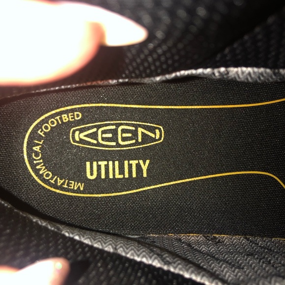 NEW in Box Keen Utility Detroit XT Mid waterproof boot black on black 11.5D - Picture 9 of 11